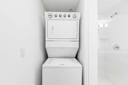 305-3156 Dayanee Springs Blvd, Coquitlam, BC 