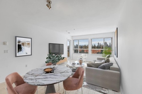 305-3156 Dayanee Springs Blvd, Coquitlam, BC 