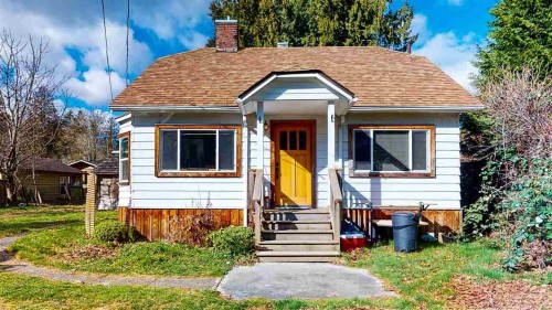 4404 Sunshine Coast Highway, Sechelt, BC 