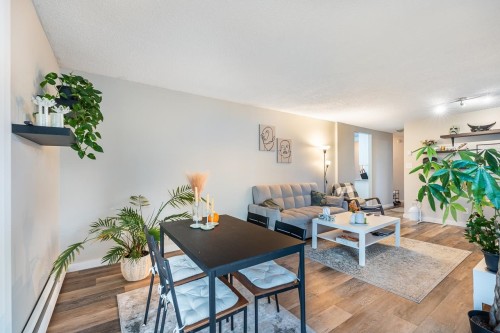 702-3755 Bartlett Court, Burnaby, BC 