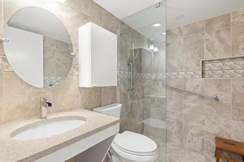 201-1554 Burnaby Street, Vancouver, BC 