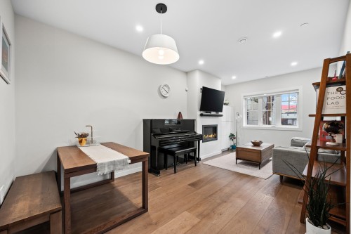 908 17Th Avenue E, Vancouver, BC 