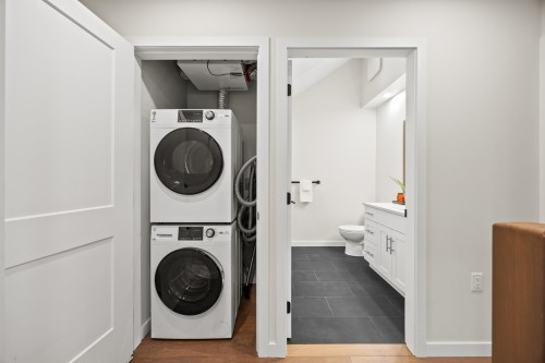 908 17Th Avenue E, Vancouver, BC 