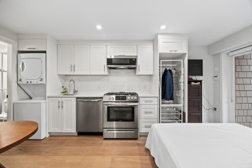 908 17Th Avenue E, Vancouver, BC 