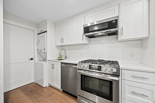 908 17Th Avenue E, Vancouver, BC 