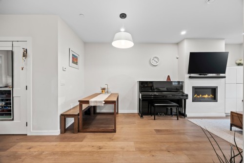 908 17Th Avenue E, Vancouver, BC 