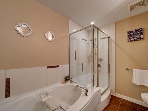 105-5160 Davis Bay Road, Sechelt, BC 