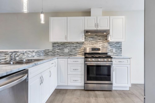 2052 41St Avenue E, Vancouver, BC 