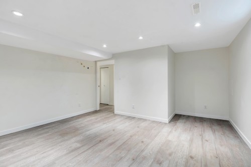 2052 41St Avenue E, Vancouver, BC 