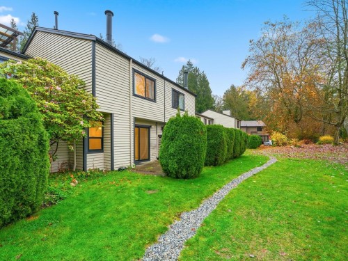 8574 Flowering Place  Burnaby, BC V5A 4B4