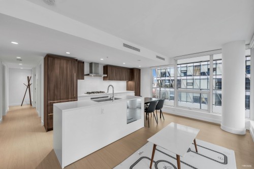 740-8133 Cook Road, Richmond, BC 