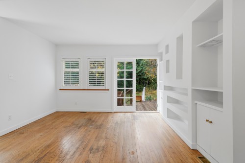 5761 Holland Street, Vancouver, BC 