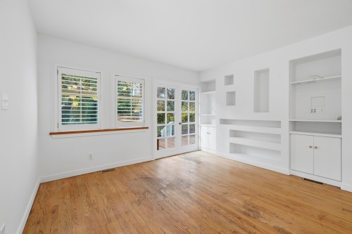 5761 Holland Street, Vancouver, BC 