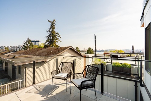 2-434 1St Street E, North Vancouver, BC 