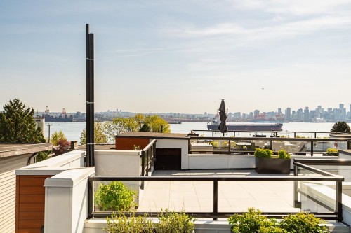 2-434 1St Street E, North Vancouver, BC 