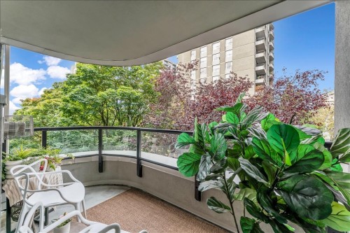 401-1330 Jervis Street, Vancouver, BC 