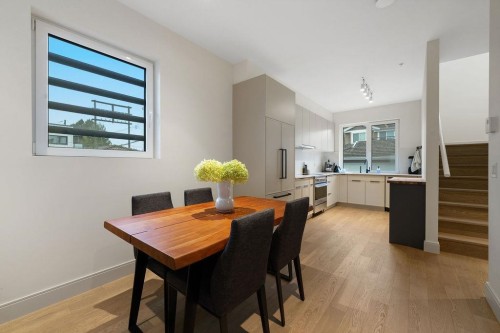 27-632 3Rd Street E, North Vancouver, BC 