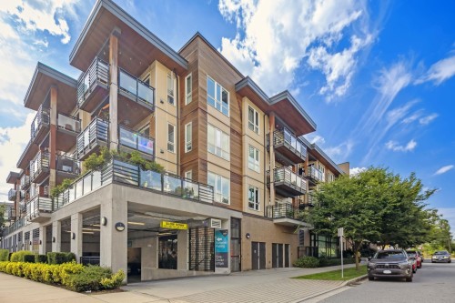303-733 14 Street W, North Vancouver, BC 