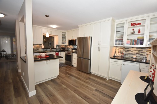 11-4748 54A Street, Delta, BC 