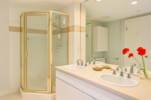 4D-338 Taylor Way, West Vancouver, BC 