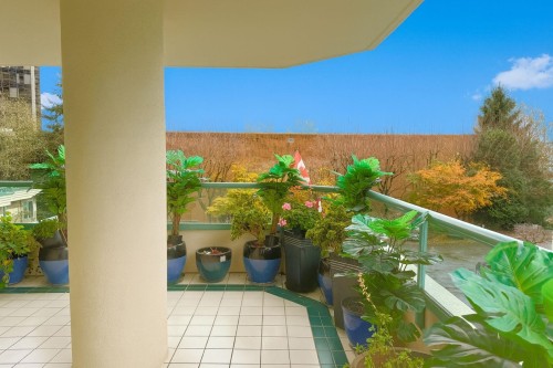 4D-338 Taylor Way, West Vancouver, BC 