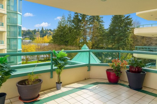 4D-338 Taylor Way, West Vancouver, BC 