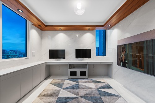 1501-845 Chilco Street, Vancouver, BC 