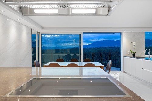 1501-845 Chilco Street, Vancouver, BC 