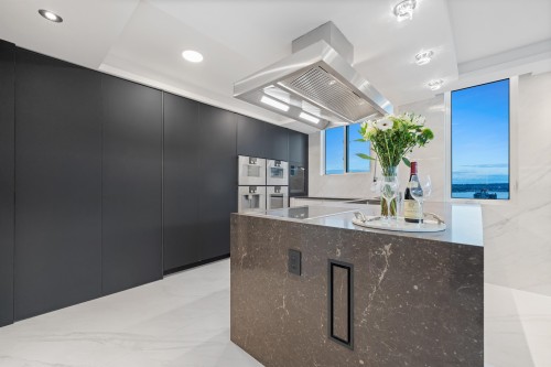 1501-845 Chilco Street, Vancouver, BC 