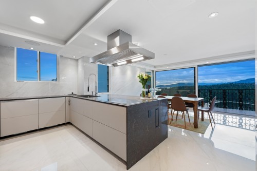 1501-845 Chilco Street, Vancouver, BC 