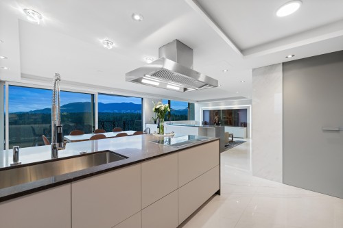 1501-845 Chilco Street, Vancouver, BC 