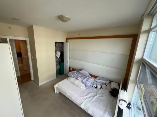 901-9222 University Crescent, Burnaby, BC 