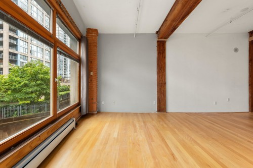 406-518 Beatty Street, Vancouver, BC 