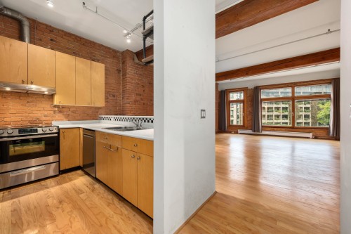 406-518 Beatty Street, Vancouver, BC 