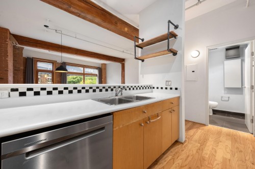 406-518 Beatty Street, Vancouver, BC 