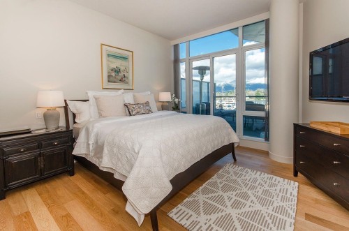 202-499 Broughton St, Vancouver, BC 