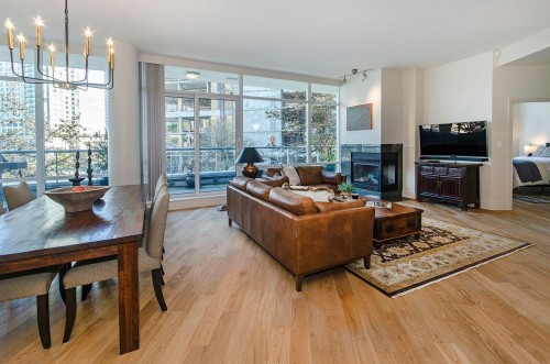 202-499 Broughton St, Vancouver, BC 