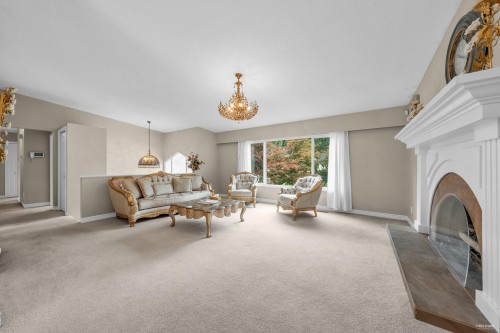 3566 Regent Avenue, North Vancouver, BC 