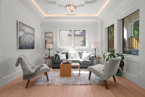 2377 7Th Avenue W, Vancouver, BC 