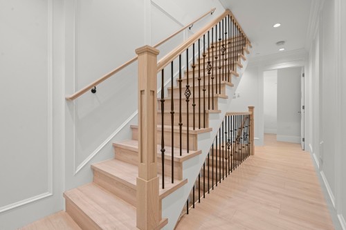 2377 7Th Avenue W, Vancouver, BC 