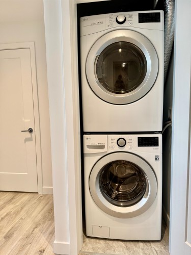 802-2288 Alpha Avenue, Burnaby, BC 