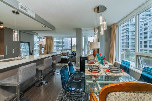 601-8833 Hazelbridge Way, Richmond, BC 