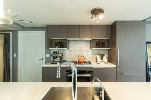 601-8833 Hazelbridge Way, Richmond, BC 