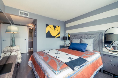 601-8833 Hazelbridge Way, Richmond, BC 