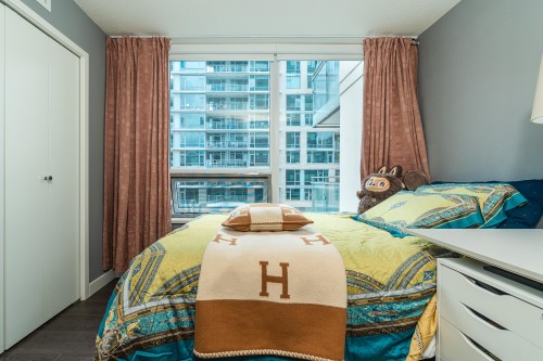 601-8833 Hazelbridge Way, Richmond, BC 