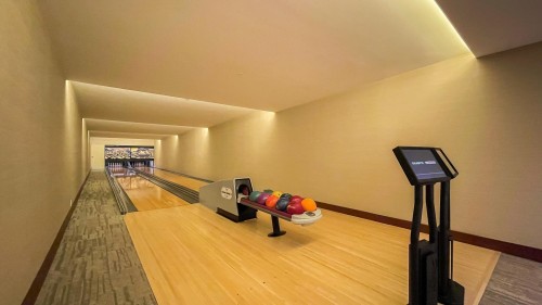 601-8833 Hazelbridge Way, Richmond, BC 