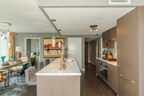 601-8833 Hazelbridge Way, Richmond, BC 