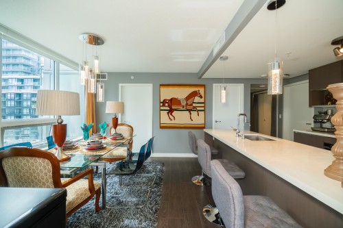 601-8833 Hazelbridge Way, Richmond, BC 