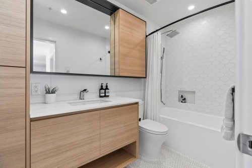 527-3131 Murray Street, Port Moody, BC 