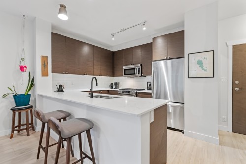 112-101 Morrissey Road, Port Moody, BC 